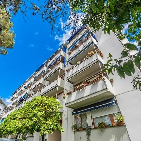 Apartamento Ambra Marina, La Casa Tra I Pini A Rapallo! Rapallo